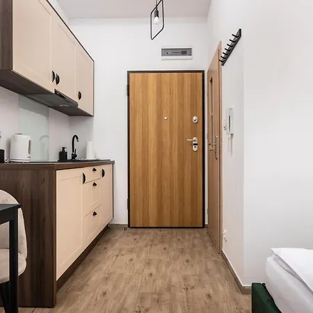 Novanest Apartments - Kalwaryjska - By Upstairs Krakow Exterior photo